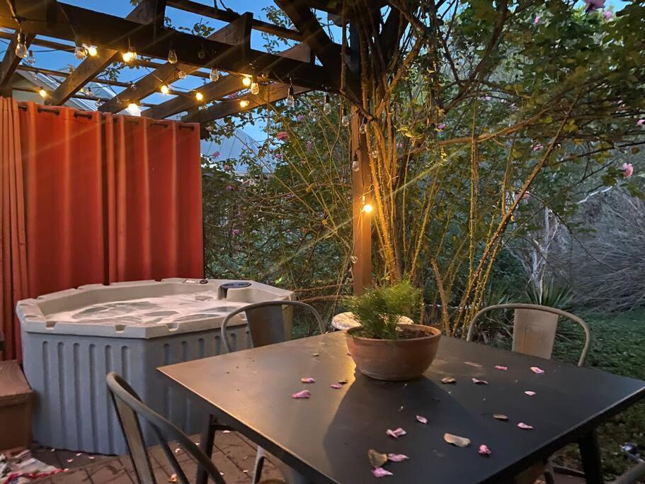 Cottage With Hot Tub And Pool Bandera, Tx. Экстерьер фото