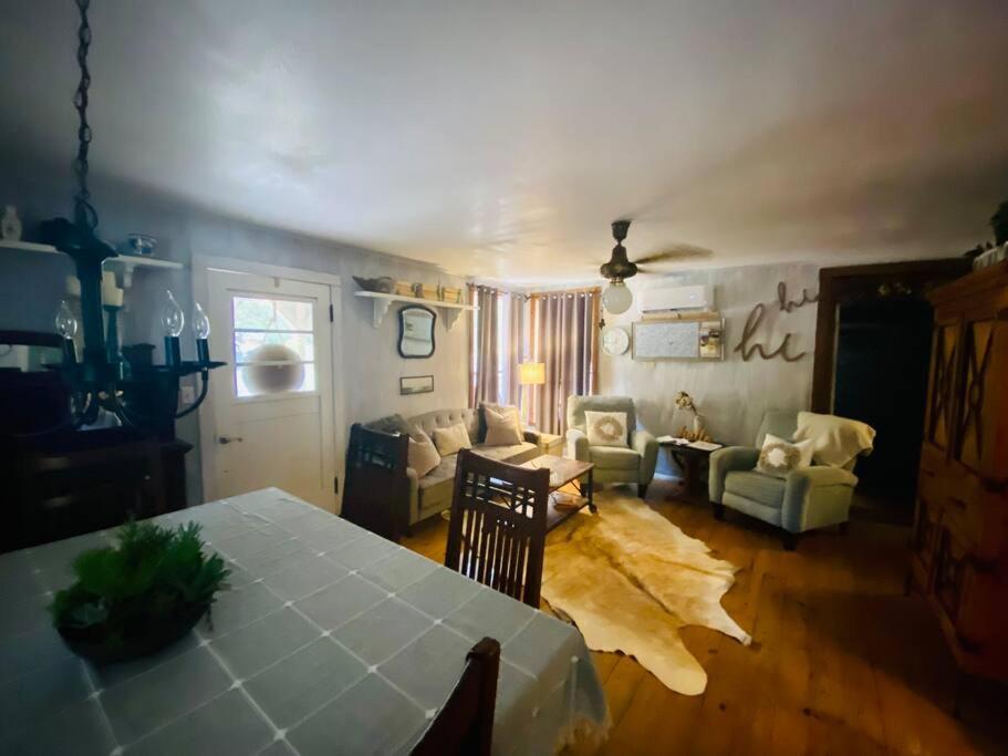 Cottage With Hot Tub And Pool Bandera, Tx. Экстерьер фото